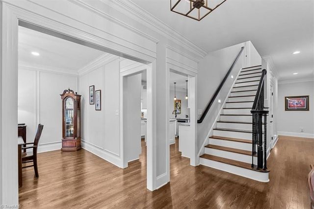 8 Blakeney Place, Greensboro, NC 27408