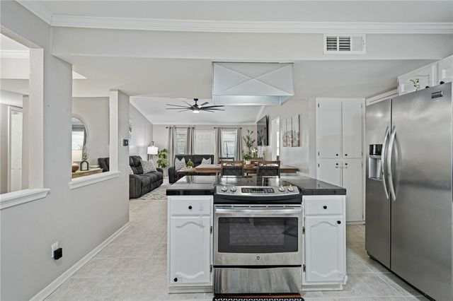 7441 Spitfire Dr, Corpus Christi, TX 78412