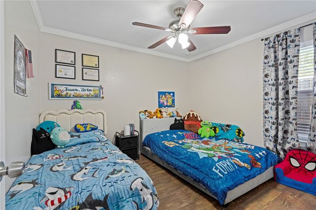 7441 Spitfire Dr, Corpus Christi, TX 78412