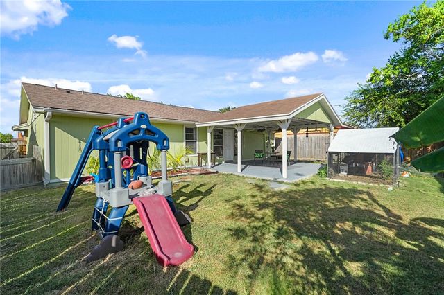 7441 Spitfire Dr, Corpus Christi, TX 78412