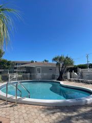 490 19th Avenue 106, Fort Lauderdale, FL 33060