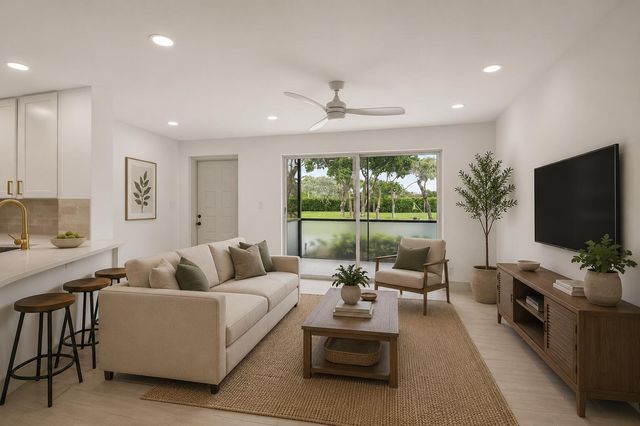 7547 S Oriole Boulevard 101, Delray Beach, FL 33446