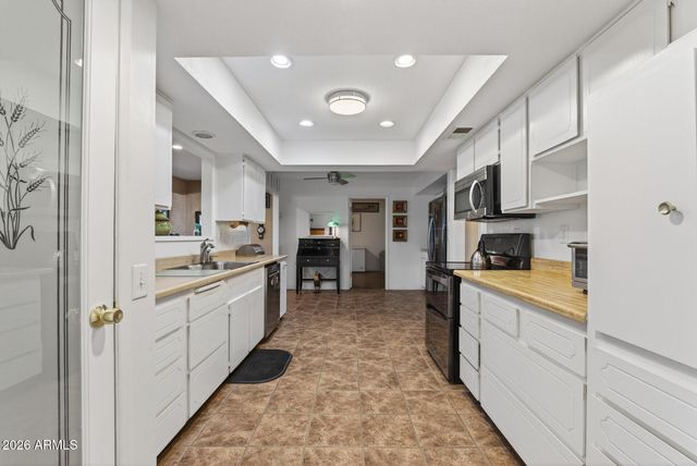 12403 W KEYSTONE Drive, Sun City West, AZ 85375