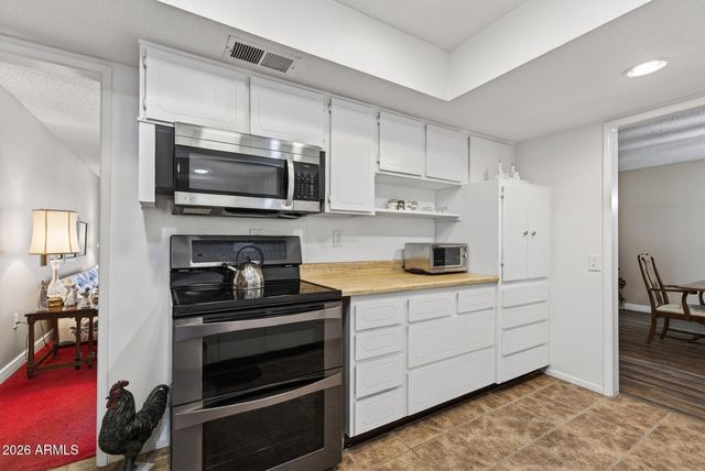 12403 W KEYSTONE Drive, Sun City West, AZ 85375