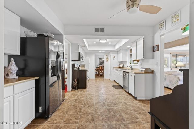 12403 W KEYSTONE Drive, Sun City West, AZ 85375