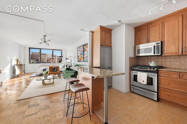 130 E 18th St Apt 10M, New York City, NY 10003