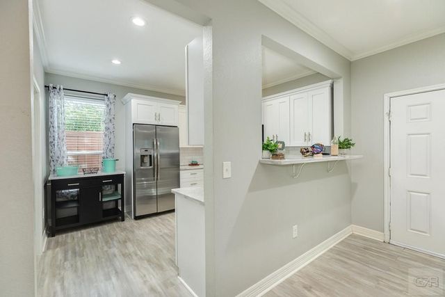 2205 30th Street, Galveston, TX 77550