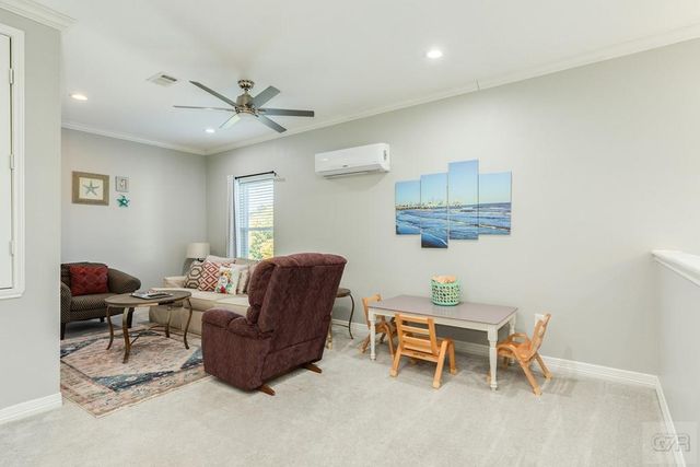 2205 30th Street, Galveston, TX 77550