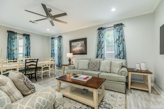 2205 30th Street, Galveston, TX 77550