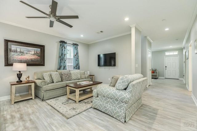 2205 30th Street, Galveston, TX 77550