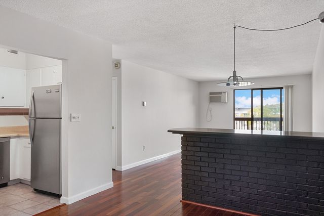 10 Williams St 55, Watertown, MA 02472