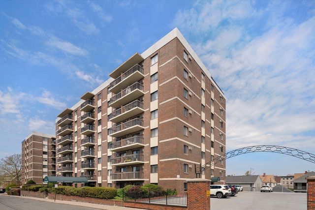 10 Williams St 55, Watertown, MA 02472