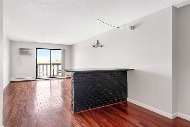10 Williams St 55, Watertown, MA 02472