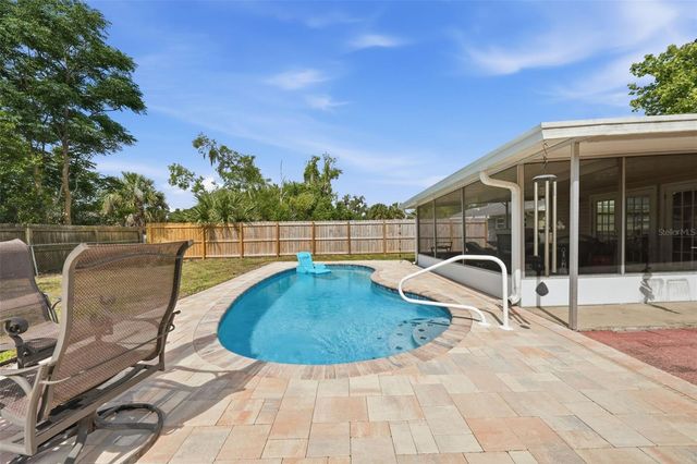 3996 LAKE ELEANOR DR, Mount Dora, FL 32757