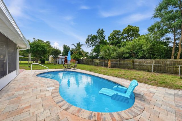 3996 LAKE ELEANOR DR, Mount Dora, FL 32757