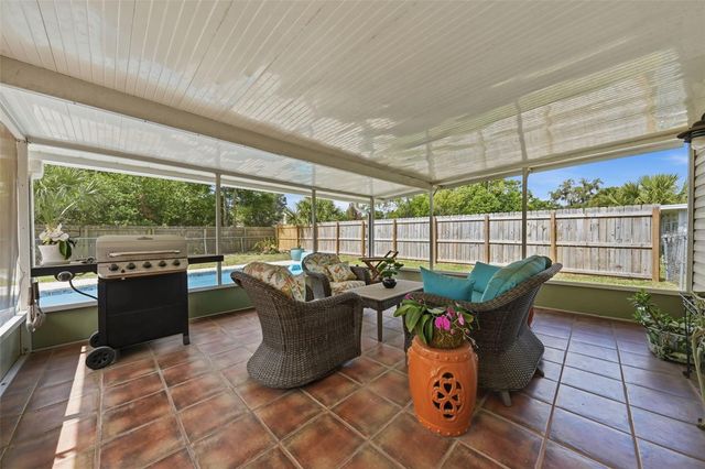 3996 LAKE ELEANOR DR, Mount Dora, FL 32757