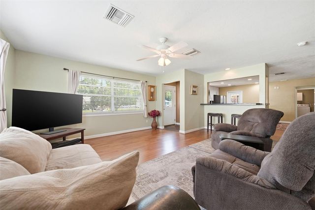 3996 LAKE ELEANOR DR, Mount Dora, FL 32757