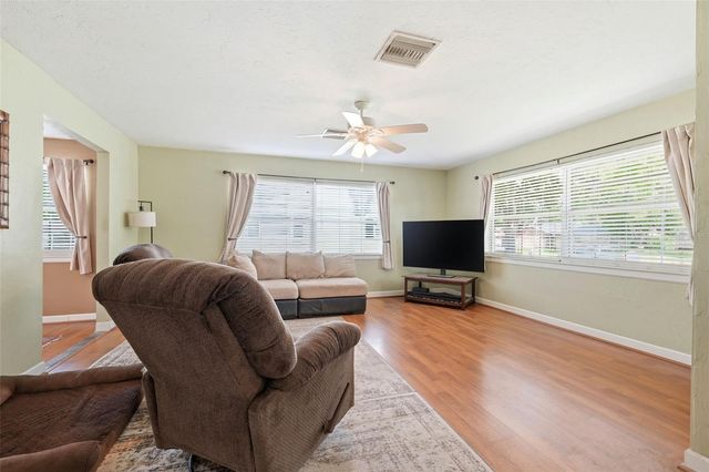 3996 LAKE ELEANOR DR, Mount Dora, FL 32757