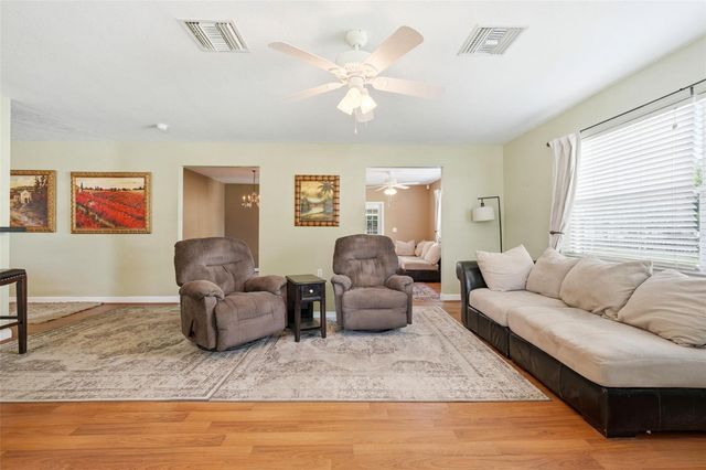 3996 LAKE ELEANOR DR, Mount Dora, FL 32757