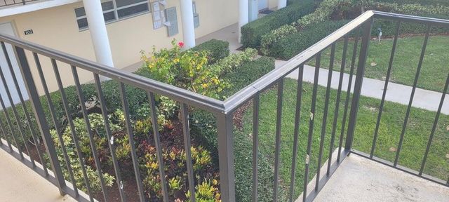 19 Colonial Club Drive 200, Boynton Beach, FL 33435