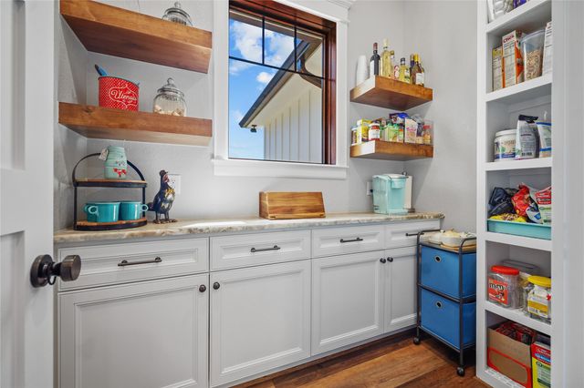 24722 Ranching Way, Montgomery, TX 77356