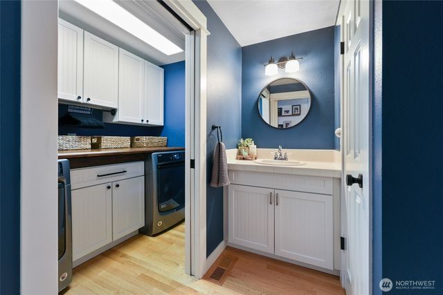 2725 Raintree Court SE, Olympia, WA 98501