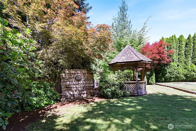2725 Raintree Court SE, Olympia, WA 98501