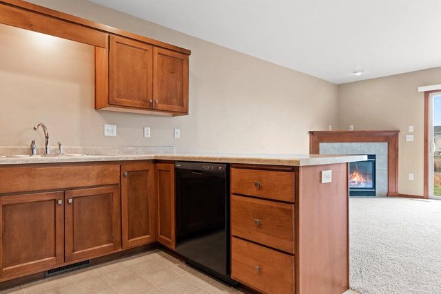 2171 TRAILSIDE LANE, De Pere, WI 54115