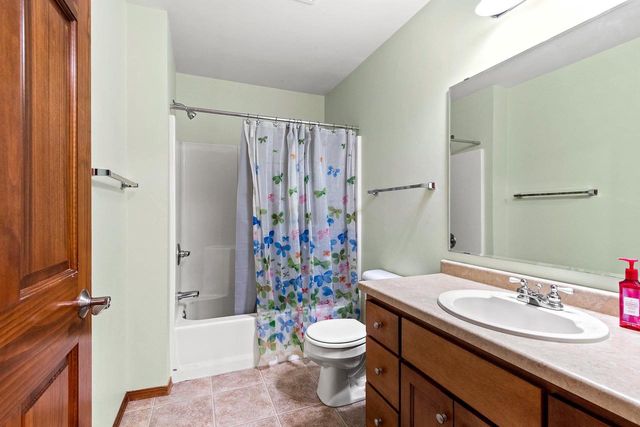 2171 TRAILSIDE LANE, De Pere, WI 54115