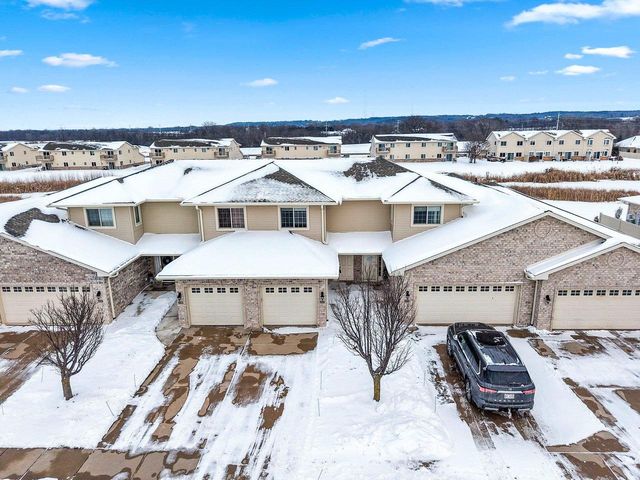 2171 TRAILSIDE LANE, De Pere, WI 54115