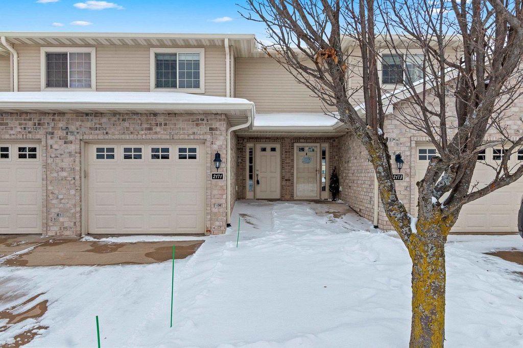2171 TRAILSIDE LANE, De Pere, WI 54115