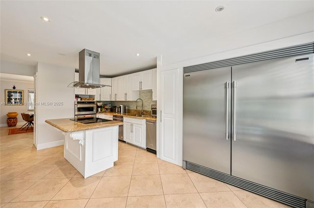 4201 NW 25th Way, Boca Raton, FL 33434