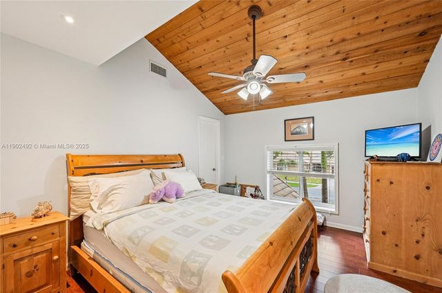 4201 NW 25th Way, Boca Raton, FL 33434