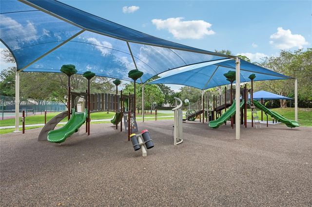 4201 NW 25th Way, Boca Raton, FL 33434