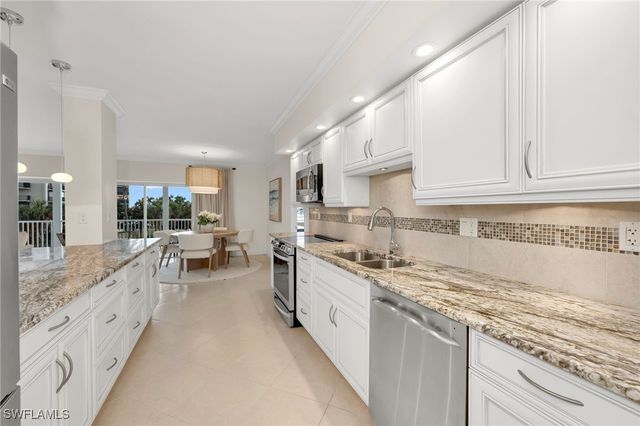 3401 Gulf Shore BLVD N 205, Naples, FL 34103