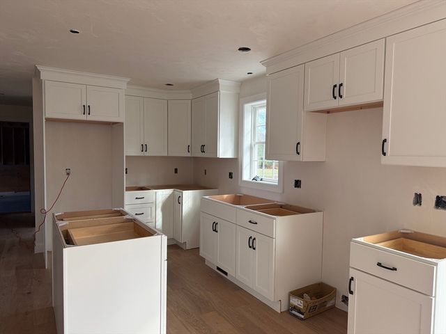 1 Jennifer Circle, Bridgewater, MA 02324