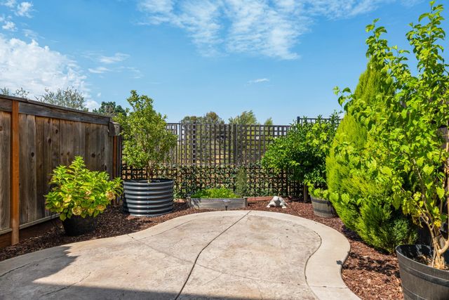 1834 Salerno Pl, Lincoln, CA 95648