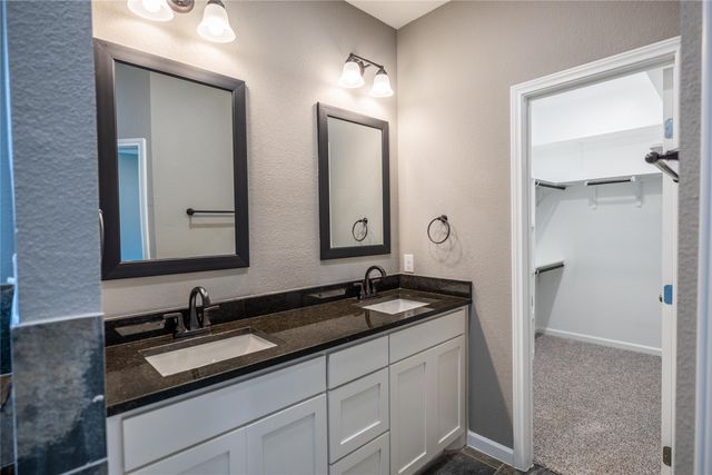 207 S James Street, Alvarado, TX 76009