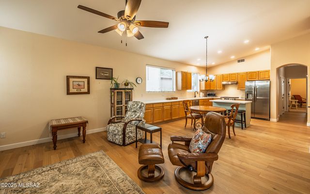 4071 W Tombolo Trail, Tucson, AZ 85745