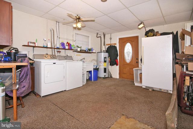 402 BIRCH LN, Lebanon, PA 17046