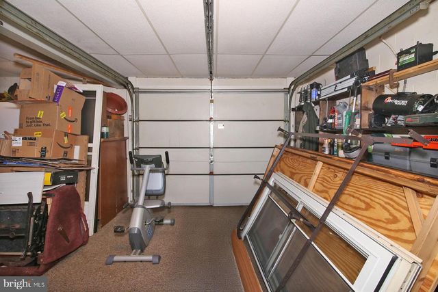 402 BIRCH LN, Lebanon, PA 17046