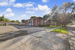 1870 Saint Johns Boulevard, Lincoln Park, MI 48146