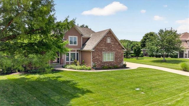 9406 Pleasant Avenue, Kansas City, MO 64138