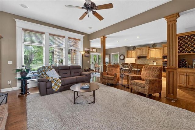 9406 Pleasant Avenue, Kansas City, MO 64138