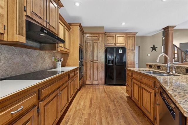 9406 Pleasant Avenue, Kansas City, MO 64138