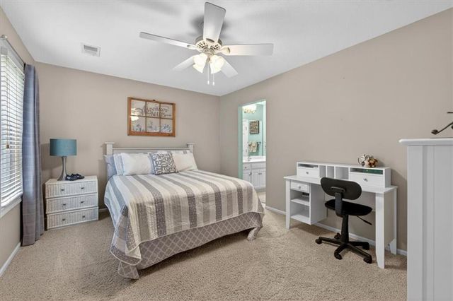 9406 Pleasant Avenue, Kansas City, MO 64138