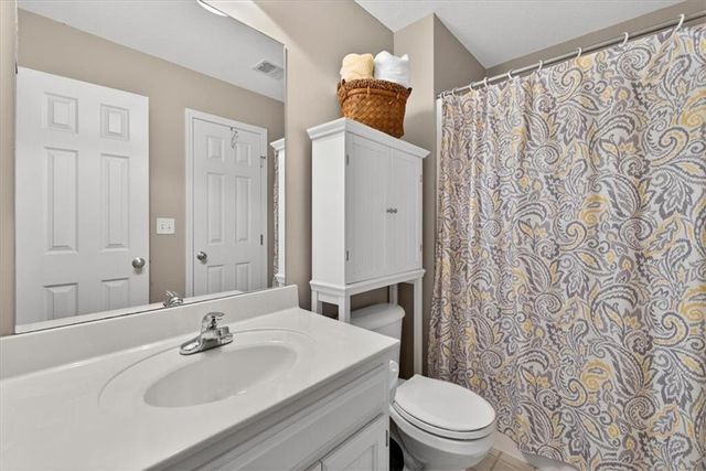 9406 Pleasant Avenue, Kansas City, MO 64138