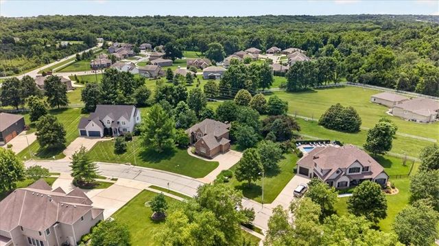 9406 Pleasant Avenue, Kansas City, MO 64138