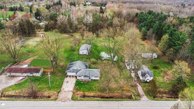 10187 Dodge Road, Montrose, MI 48457