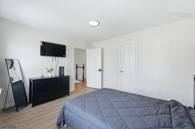64 Willoughby St, Newark City, NJ 07112